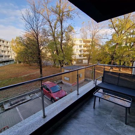 Yza Mamaia Corallia Kültér fotó